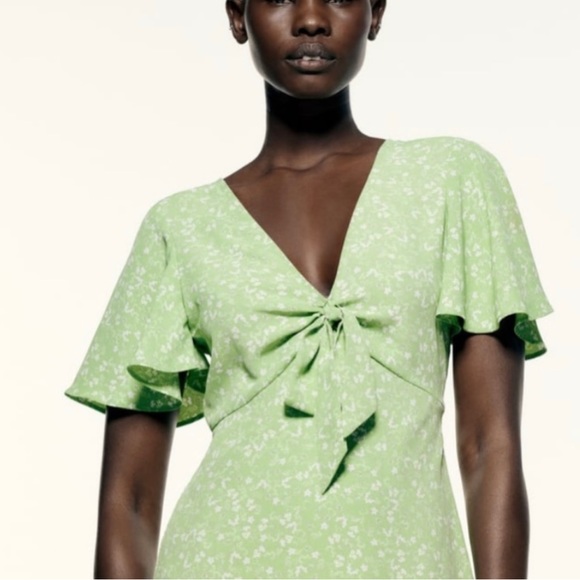 Zara dress - Picture 2 of 4